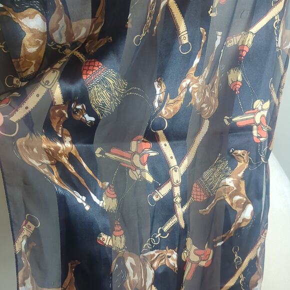 Equestrian Horse Western Saddle Novelty Lightweight Semi Shear Scarf Shaw - Picture 6 of 7